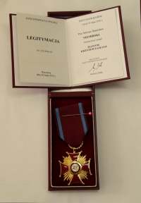 Starosta Marian Niemirski odznaczony przez Prezydenta RP Złotym  Krzyżem Zasługi