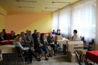 Ostatni beneficjenci projektu internetowego z terenu gmin Odrzyw&oacute;ł, Klw&oacute;w i Potwor&oacute;w odebrali 2 września sprzęt komputerowy