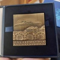 Towarzystwo Kulturalne im. Oskara Kolberga w Przysusze odebrało nagrodę im. Oskara Kolberga &bdquo;Za zasługi dla kultury ludowej&rdquo;.