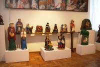 Wystawa rzeźby Grzegorza Kr&oacute;la w Muzeum Oskara Kolberga w Przysusze.